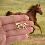 Gepersonaliseerde naamketting met paardenvorm | Sterlingzilveren sieraad verjaardagscadeau en kerstcadeau voor paardenliefhebbers vrouwen en meisjes