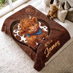 Morbida coperta decorativa personalizzata con motivo a cuoricini e mucche delle Highlands, con nome: decorazione per la casa e regalo di compleanno per gli amanti delle mucche delle Highlands e per i 
