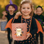 Secchiello personalizzato per caramelle con motivo a quadrati, orsetto carino, zucca e pipistrello in stile cartone animato, con nome: regalo per la festa di Halloween per bambini
