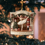 Adorno acrílico personalizado con efecto 3D de una bailarina y un cascanueces, con nombre y año, regalo de Navidad para una hija amante del ballet