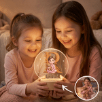 Lámpara nocturna LED acrílica con foto de un personaje de dibujos animados y efecto 3D personalizada, con nombre y base de madera; regalo decorativo para la habitación de los niños