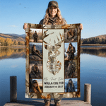 Couverture douce camouflage personnalisée avec collage de photos de chasse et silhouette de cerf, avec titre et prénom – Cadeau d'anniversaire pour papa chasseur, idéal pour les activités de plein air