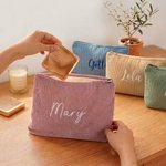Personligt mångfärgat broderat namn Corduroy Makeup Bag Daglig användning Resa Essential Bröllop Jubileum Present till henne