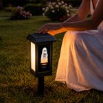 Personalized Cute Pet-in-Ghost Hug Solar Garden Light with Name and Photo Courtyard Decor Halloween Gift for Family Friend Pet Owner