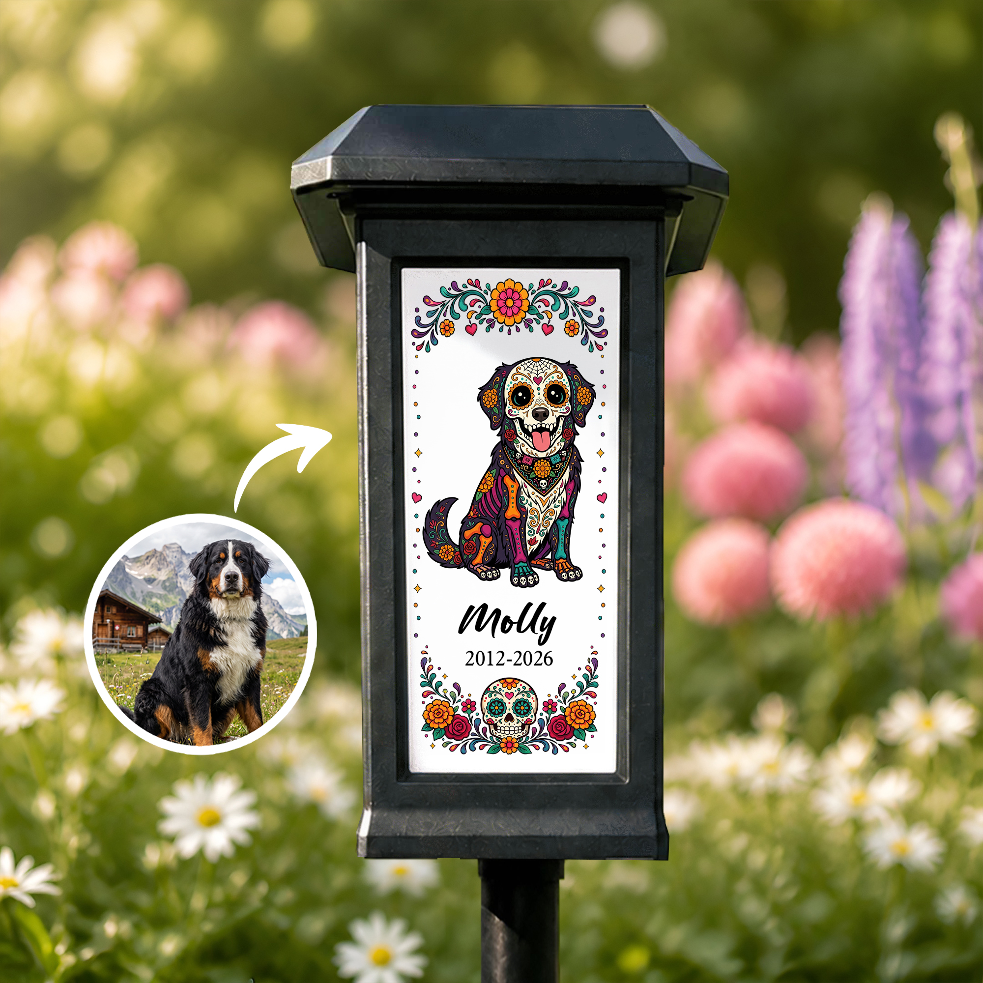 Individuell gestaltete Solar-Gartenleuchte mit Blumen- und Zuckerschädel-Motiv sowie Foto des Haustiers und Namen – für den Garten, zum Gedenktag der Toten, als Geschenk für Tierhalter und Tierfreunde