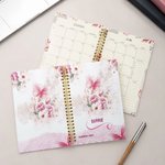 Personalizada Mariposa Floral 2026-2028 Espiral Planificador Cuaderno con Nombre y Semanal Mensual Planificador Páginas Año Nuevo Cumpleaños Regalo para Familia Amigos