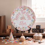 Assiette décorative personnalisée pour anniversaire, style dessin à la main, avec motif floral, prénom et socle – Décoration de chambre d’enfant – Cadeau de premier anniversaire pour les tout-petits e