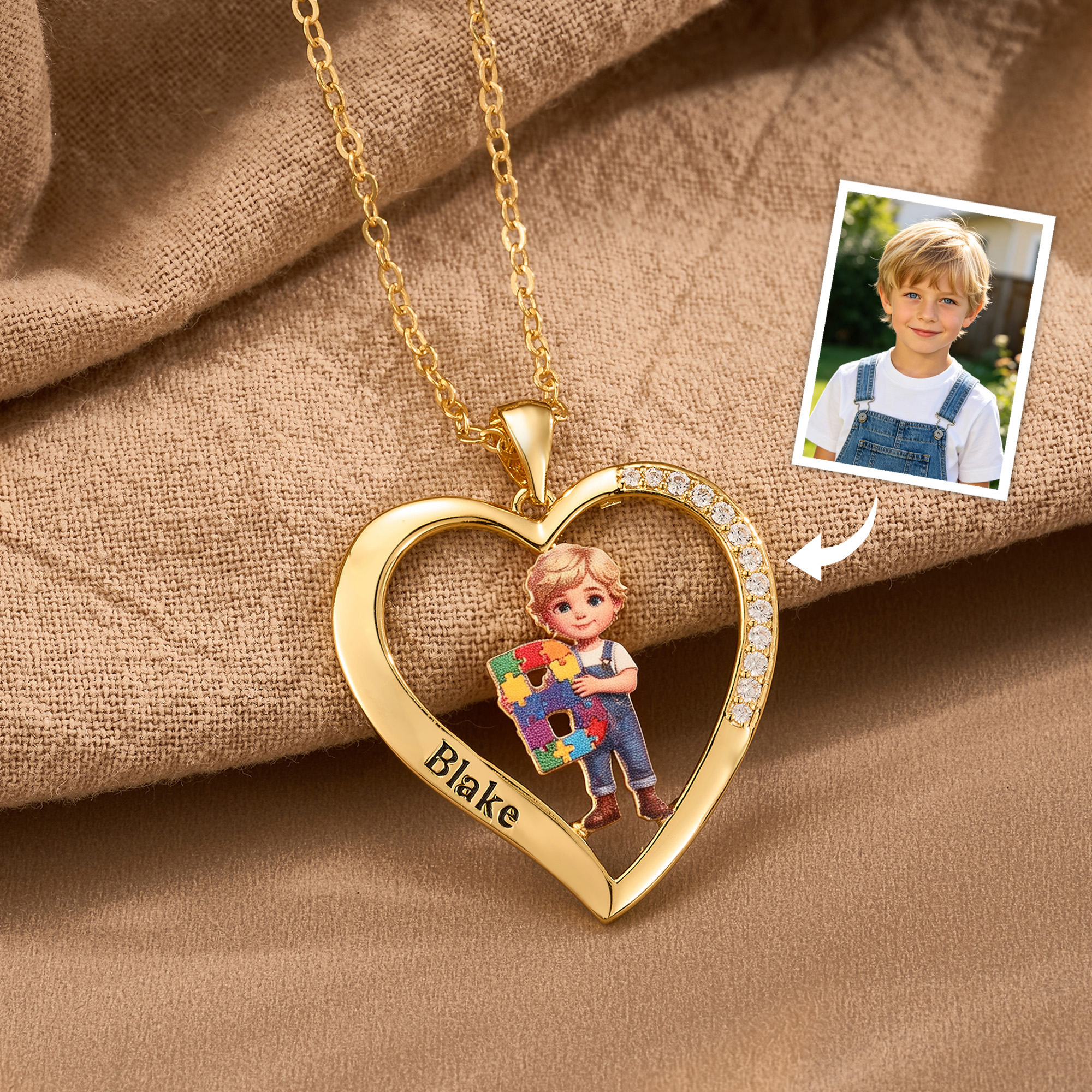 Individuell gestaltete Halskette aus Sterlingsilber mit Herz, Cartoon-Puzzle-Foto, Namen und Initialen – Geschenk zum Autismus-Bewusstseinsmonat und zum Geburtstag für Familienangehörige von Menschen