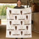 Gepersonaliseerde, zachte fotodeken met hoefijzer- en paardenkopmotief en naam – Siervoorwerp voor de slaapkamer, cadeau voor een jubileum of verjaardag voor paardenliefhebbers