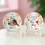 Gepersonaliseerde ‘A Hug From Heaven’-herdenkingsmunt met foto, naam en displaystandaard – Condoleancecadeau voor familie en vrienden ter gelegenheid van Memorial Day