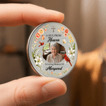 Gepersonaliseerde ‘A Hug From Heaven’-herdenkingsmunt met foto, naam en displaystandaard – Condoleancecadeau voor familie en vrienden ter gelegenheid van Memorial Day