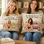 Gepersonaliseerde kussenhoes met 3D-effect, kunstzinnig ontwerp, geboortebloem, boekmotief en personage, met foto, tekst en naam – woondecoratie en verjaardagscadeau voor boekenwurmen