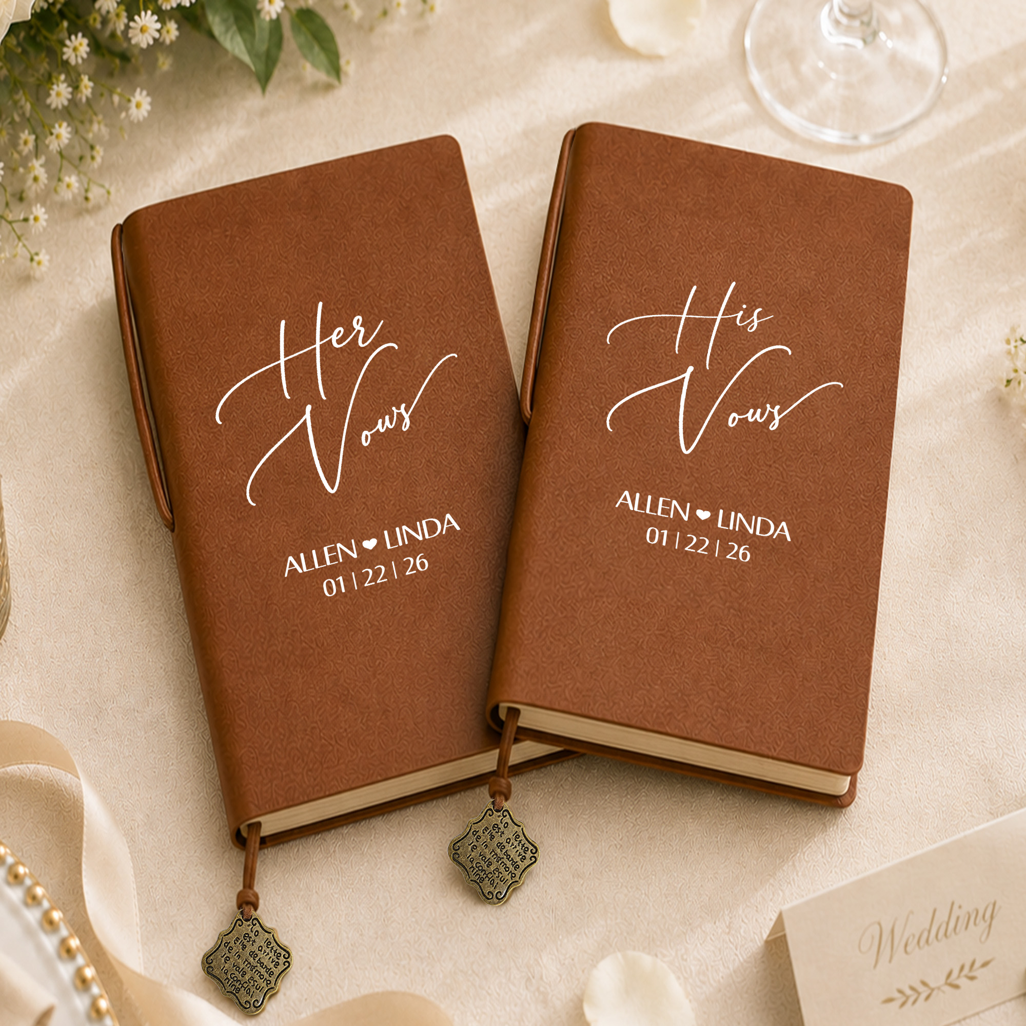 Personalisiertes, minimalistisches Hochzeitsbuch aus PU-Leder mit Schwan-Motiv, Namen und Datum – ein Geschenk zur Hochzeit oder zum Hochzeitstag für Braut und Bräutigam