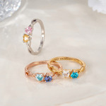 Personlig, delikat ring i sterlingsølv med to hjerter og fødselssteiner, vridd design og inngravert tekst – gave til jubileum eller bursdag for kvinner