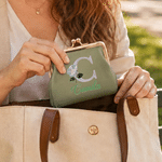 Portamonete personalizzato in pelle PU con effetto perla e fiore del mese di nascita, chiusura a scatto e nome: regalo di compleanno per l'uso quotidiano, ideale per amici, mamme e fidanzate