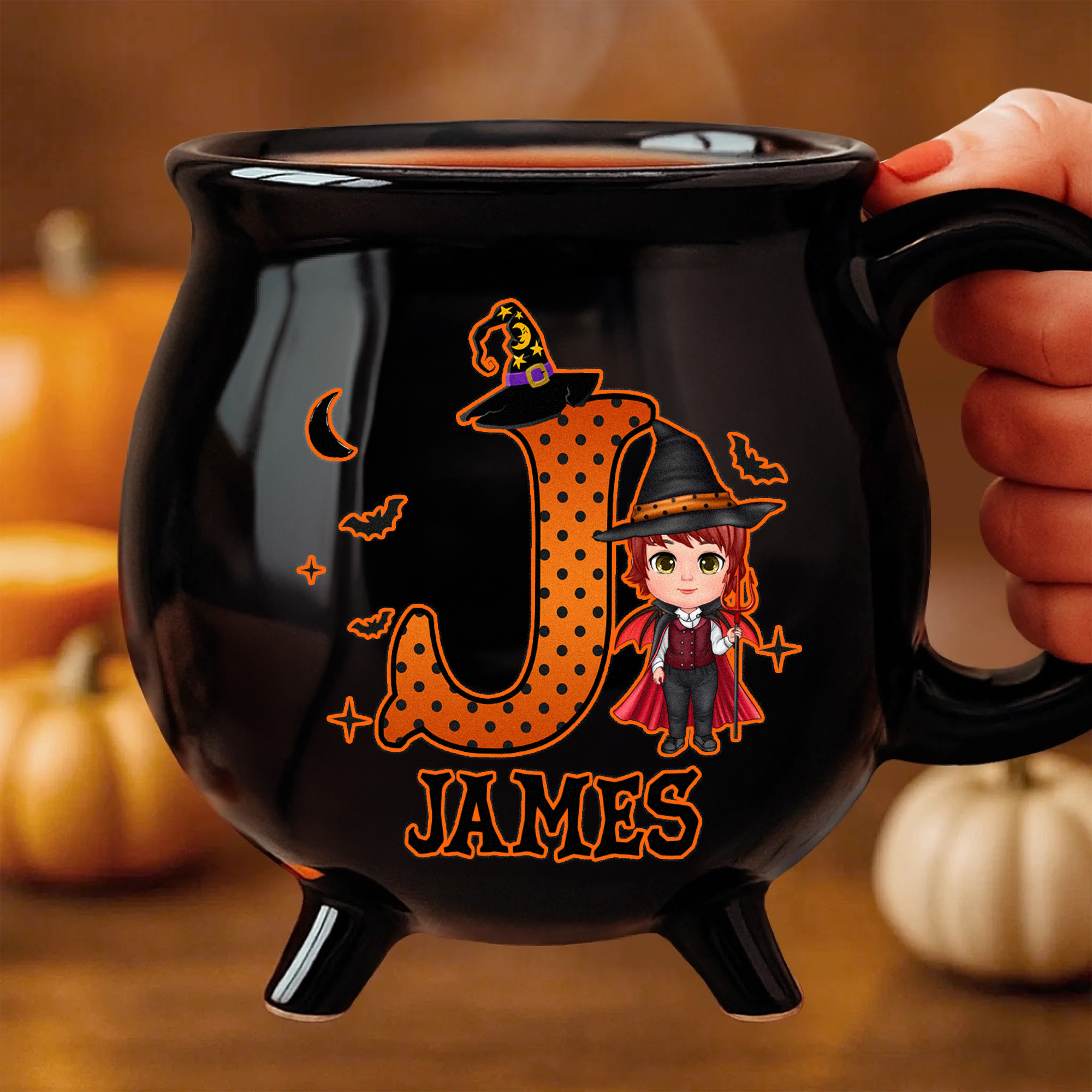 Personalisierte Keramik-Kaffeetasse im Halloween-Stil mit Comicfiguren und Kesselmotiv, mit Namen und Initialen – für den täglichen Gebrauch, als Geschenk für Halloween-Familienfeiern für Jungen und M