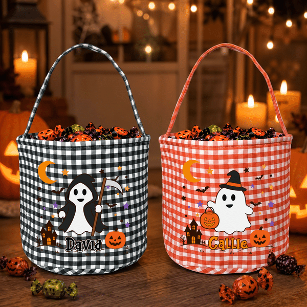 Cesta de caramelos reutilizable, 100 % algodón, con estampado de cuadros y un simpático fantasma de Halloween de dibujos animados, personalizada con el nombre; regalo para la actividad de «truco o tra