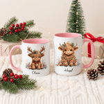 Gepersonaliseerde keramische mok met kerstthema en Highland-koe, 11 oz en 15 oz, met naam en onderzetter – kerstcadeau voor liefhebbers van Highland-koeien