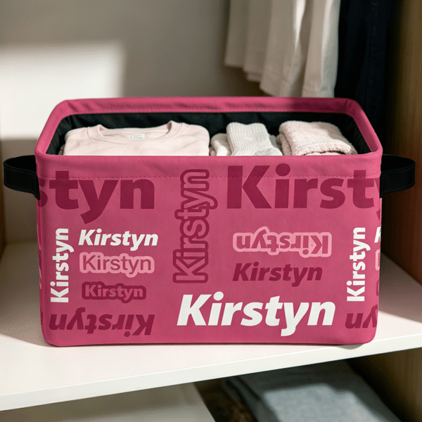 Henkilökohtainen monivärinen kirjekori, jossa on nimi ja kahva – lastenhuoneen säilytyskori, syntymäpäivälahja lapsille ja perheelle