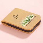 Marque-page magnétique personnalisé en cuir PU avec motif de papillon et fleur de naissance, personnalisé au nom du destinataire. Accessoire de lecture pour un usage quotidien, cadeau d'anniversaire i