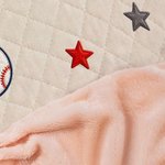 Coperta morbida con cappuccio, personalizzata con motivi sportivi e effetto 3D, con iniziali del nome – Per uso quotidiano, decorazione per la camera, regalo di compleanno per bambini