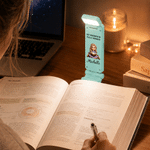 Gepersonaliseerde 3D-effect clip met cartoonfiguur, foto en oplaadbare LED-verlichting, met naam – verjaardags- en kerstcadeau voor boekenliefhebbers