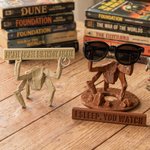 Personalized 3D Printed Alien Creature Figurine Desk Decoration with 1-4 Signs Home Office Decor Birthday Gift for Book Lover Sci-Fi Fan