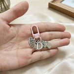Porte-clés personnalisé « Jésus, Seigneur, bénis-toi » avec croix et lettre, étiquette pour sac à dos, carte, pour l'église, le baptême ou la rentrée scolaire : cadeau pour les enfants chrétiens
