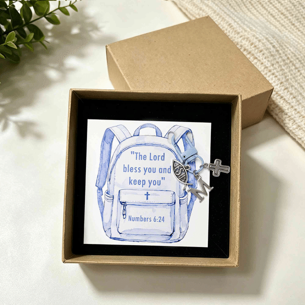 Porte-clés personnalisé « Jésus, Seigneur, bénis-toi » avec croix et lettre, étiquette pour sac à dos, carte, pour l'église, le baptême ou la rentrée scolaire : cadeau pour les enfants chrétiens