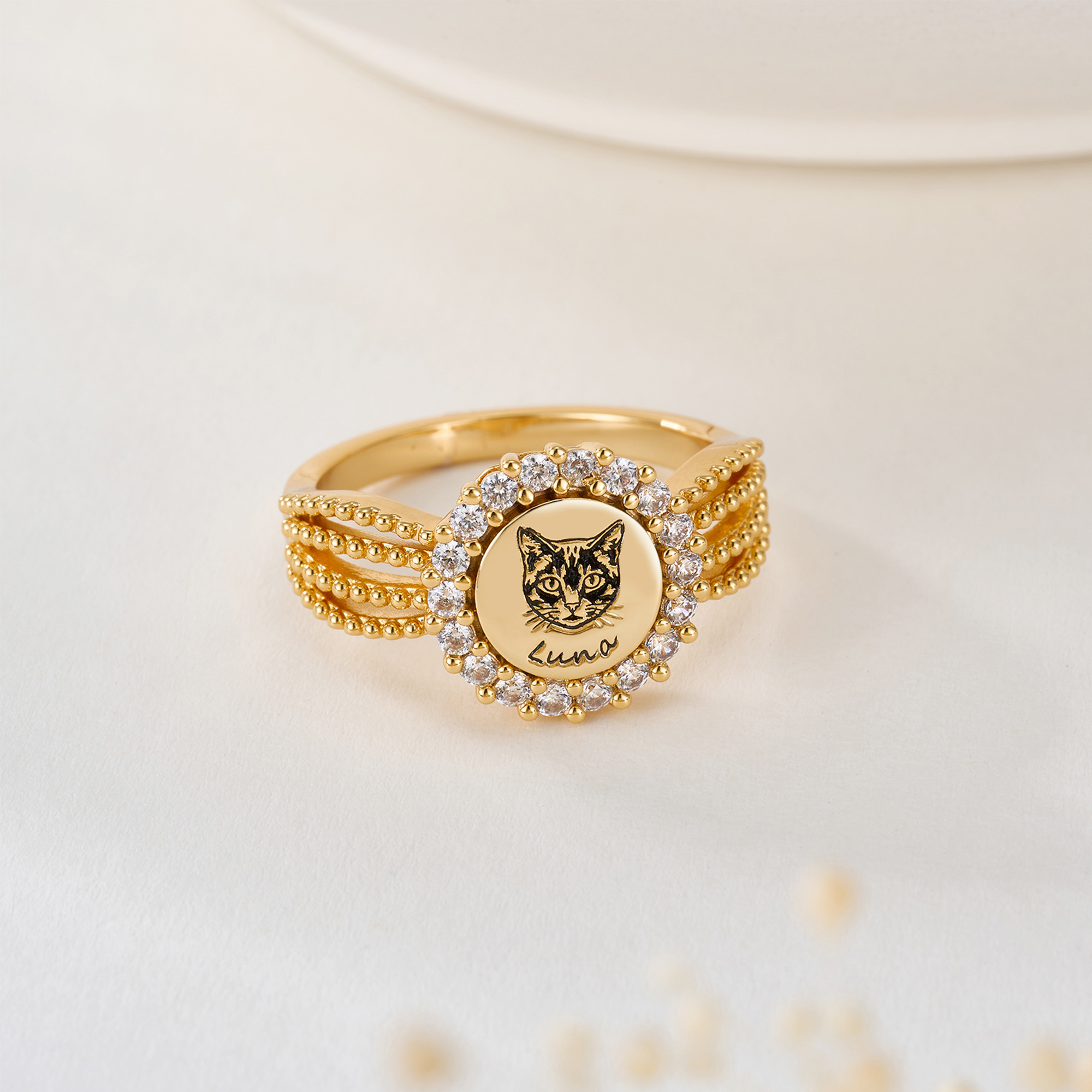 Personalisierter Gedenkring aus Sterlingsilber mit Foto des Haustiers – zierlicher Schmuck mit Namen – Andenken zum Verlust eines Haustiers – Geschenk für Haustierbesitzer und Eltern