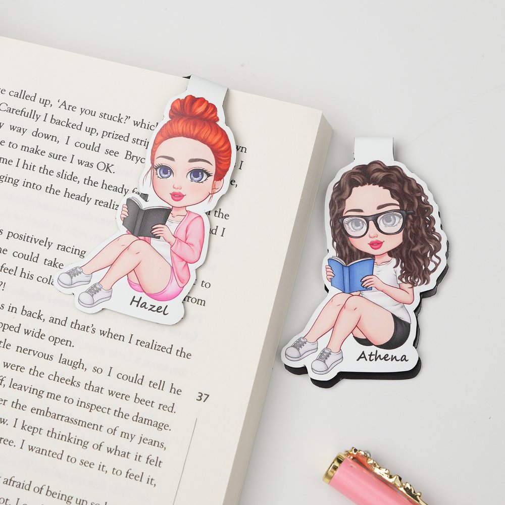 Segnalibro magnetico personalizzato con nome e personaggio in stile cartone animato - Regalo di compleanno per donne, uomini e ragazzi 3