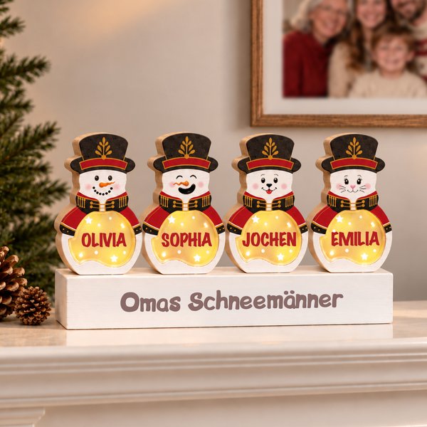 Personalisierter LED Weihnachtsanhänger | Nussknacker-Schneemann-Optik | Holz Dekofigur | Weihnachtsgeschenk für Kinder & Familie