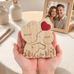 Gepersonaliseerde houten knuffelolifantjesfamilie-puzzel met rood hart en bloemen, met 2-6 namen – bureauversiering, verjaardags- of jubileumcadeau voor mama en het gezin