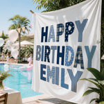 Individuell gestaltetes, farbenfrohes Retro-Patchwork-Banner mit Karomuster, Polka-Dots und Streifen zum Thema „Happy Birthday“ – als Hintergrunddekoration für Kindergeburtstage