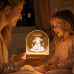 Lampada da notte LED personalizzata con versetto cristiano sull’agnello, base in legno e nome: ideale per la cameretta del bambino, regalo di compleanno per neonati