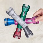 Lampe torche magnétique plate, portable et multicolore, personnalisée avec prénom – À utiliser la nuit – Cadeau pour la chasse aux œufs de Pâques – Cadeau d'anniversaire pour garçons et filles 8
