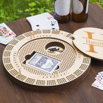 Juego de tablero de madera para jugar al Cribbage personalizado con monograma grabado, 4 pistas y 16 clavijas Juego de viaje para fiestas Regalo de cumpleaños para los amantes del Cribbage 4