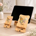 Supporto per cellulare in legno personalizzato con farfalla colorata e fiore del mese di nascita, con nome: decorazione da scrivania, regalo di compleanno per familiari, amici e colleghi d'ufficio
