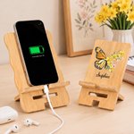 Supporto per cellulare in legno personalizzato con farfalla colorata e fiore del mese di nascita, con nome: decorazione da scrivania, regalo di compleanno per familiari, amici e colleghi d'ufficio