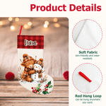 Individuell gestalteter, niedlicher Weihnachtsstrumpf mit Highland-Kuh- und Stechpalmen-Karomuster, mit Namen – Wohnaccessoire und Weihnachtsgeschenk für Kinder, Freunde und Familie