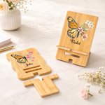 Supporto per cellulare in legno personalizzato con farfalla colorata e fiore del mese di nascita, con nome: decorazione da scrivania, regalo di compleanno per familiari, amici e colleghi d'ufficio