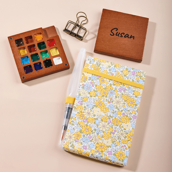 Personalized Portable Wooden 8 Grids 15 Grids Watercolor Palette Drawing Board with Name Outdoor Painting Supply Birthday Gift for Painters