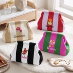 Personalisierte, mehrfarbig bestickte, gestreifte Strick-Kosmetiktasche mit Geburtsblume und Namensstickerei – Geburtstagsgeschenk für Frauen