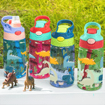 Botella de agua personalizada con nombre de dinosaurio de dibujos animados de 17 oz con pajita y tapa antiderrame Regalo de cumpleaños de vuelta al cole para niños y niñas 1