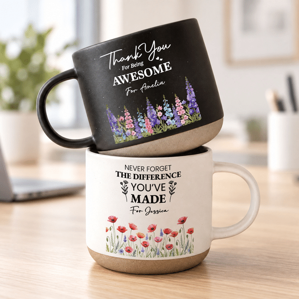 Spersonalizowany ceramiczny kubek do kawy z motywem kwiatu urodzinowego i napisem – prezent na co dzień, na urodziny, do biura dla współpracownika, emerytowanego pracownika, pracownicy lub kobiety