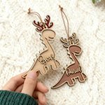 Décoration de Noël en bois en forme de dinosaure personnalisée avec le prénom et des bois pailletés – Cadeau de Noël pour les petits garçons
