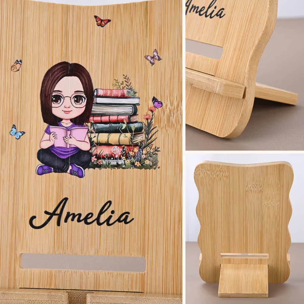 Soporte para teléfono personalizado de madera de bambú con nombre y personaje de dibujos animados regalo de cumpleaños para amigos 8