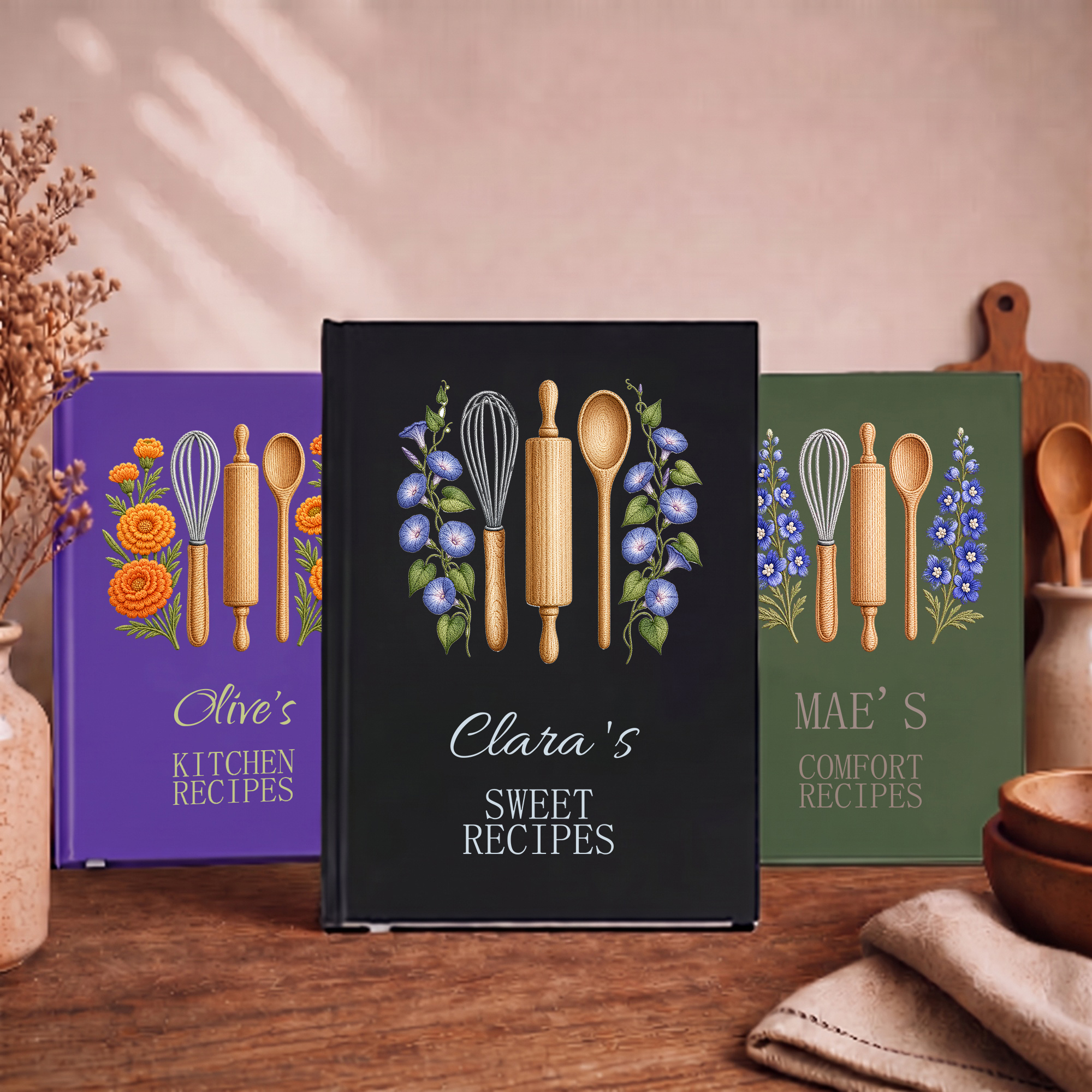 Individuell gestaltetes Notizbuch im minimalistischen Stil mit Stickerei-Effekt, Geburtsblume und Namen – für die Küche, als Geburtstagsgeschenk für Kochbegeisterte und Mütter