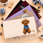 Sciarpa-scialle morbida con nappine, personalizzata con foto del proprio animale domestico in stile realistico a olio, con nome; accessorio invernale, regalo di Natale o di compleanno per i proprietari e gli amanti degli animali domestici
