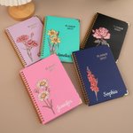 Personlig planeringsbok för 2027 med födelsedagsblomma, A5-format, spiralbunden, med sidor för vecko- och månadsplanering – en perfekt födelsedags- eller nyårspresent till familj och vänner